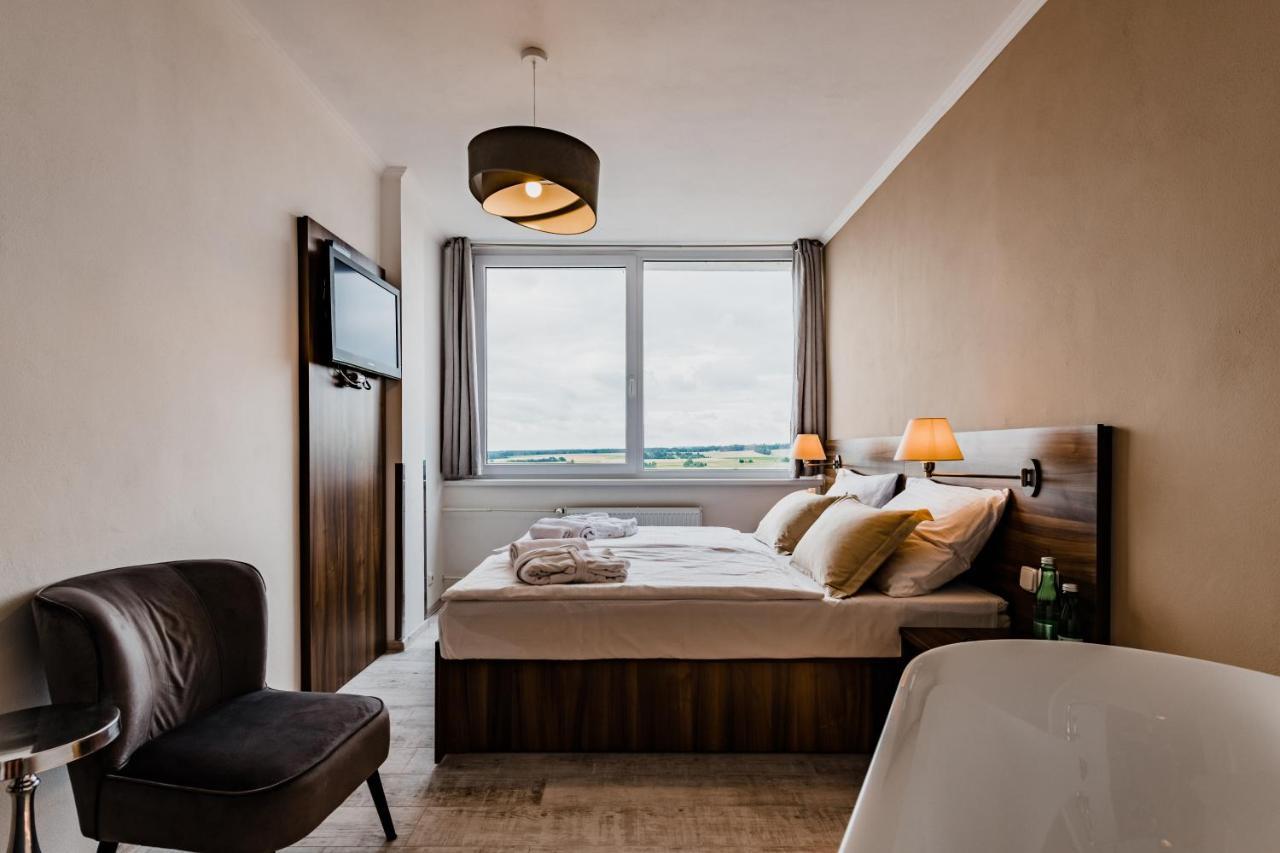 Hotel Palcat Табор Экстерьер фото